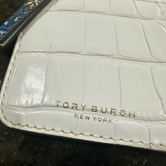 Tory Burch Blue Colorblock & Wild Pansy Patterned Wallet/Cardholder - Picture 3 of 8